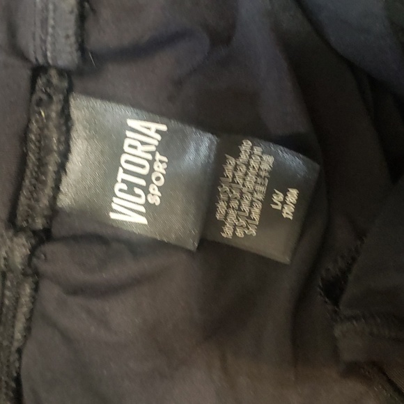 Shorts - Picture 4 of 5